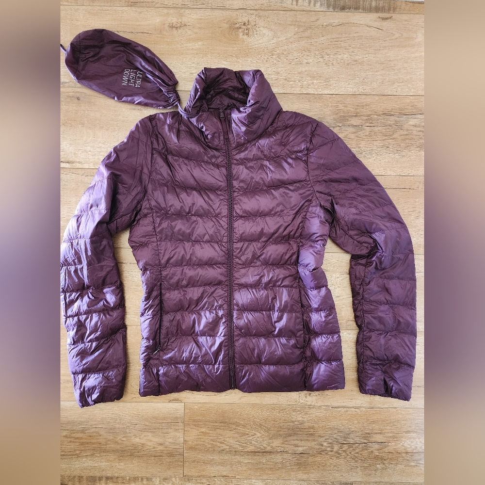 Uniqlo Packable Ultra Light Down Puffer Jacket Women S Burgundy Cherry Zip + Bag - Picture 3 of 8